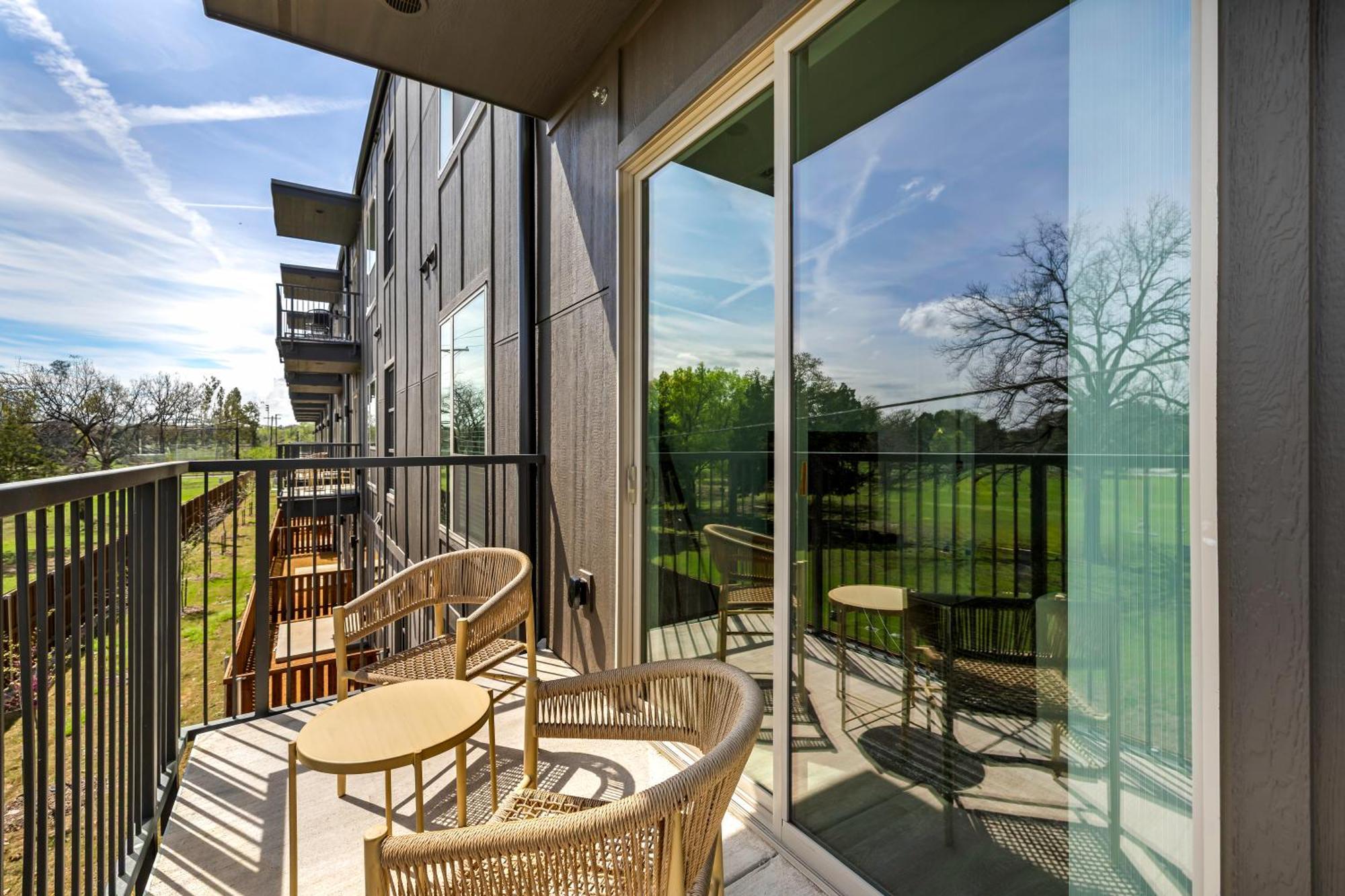 Railyard Apartments By Barsala Denton Szoba fotó